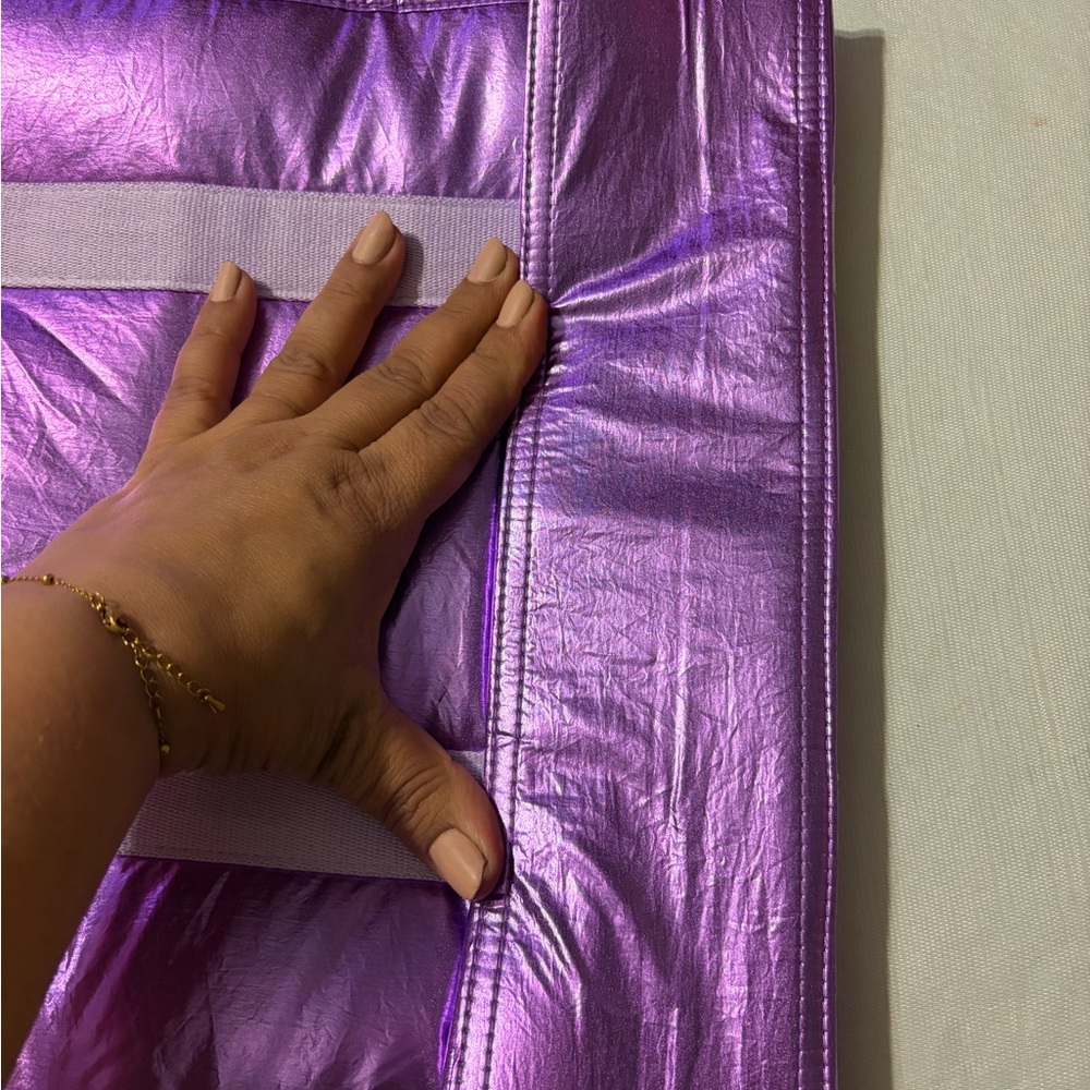 Marc Jacobs Shiny Purple Tote Bag - Picture 6 of 15